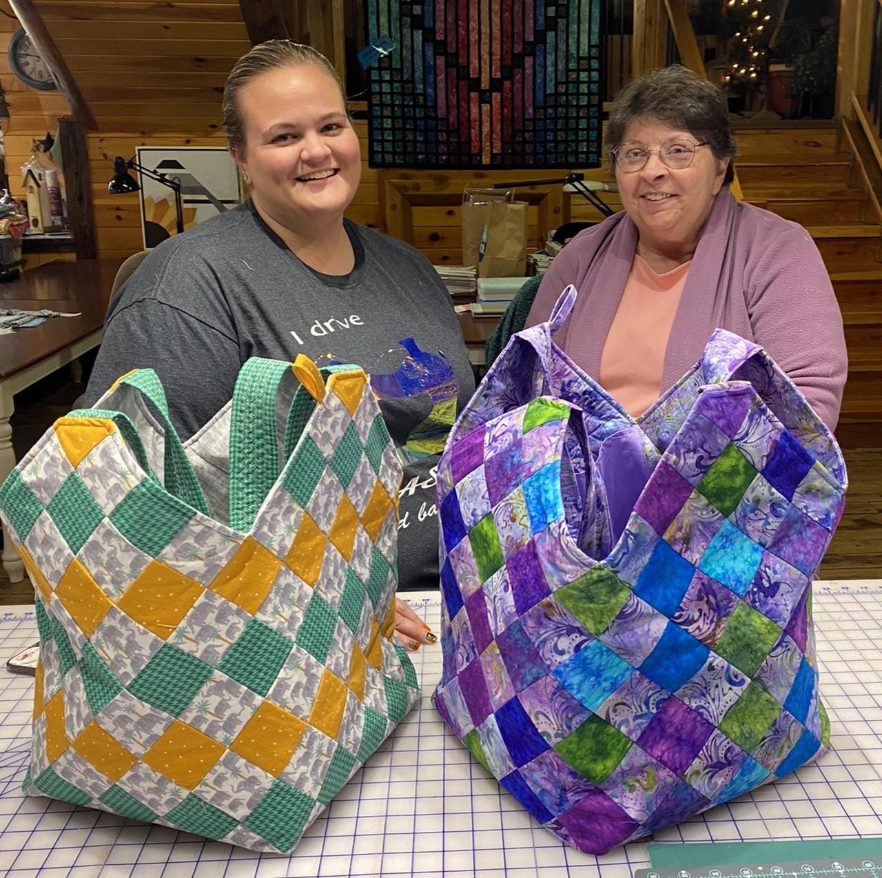 QuiltSmart - Mondo Bag Fun Pack - Pattern and Interfacing Pack